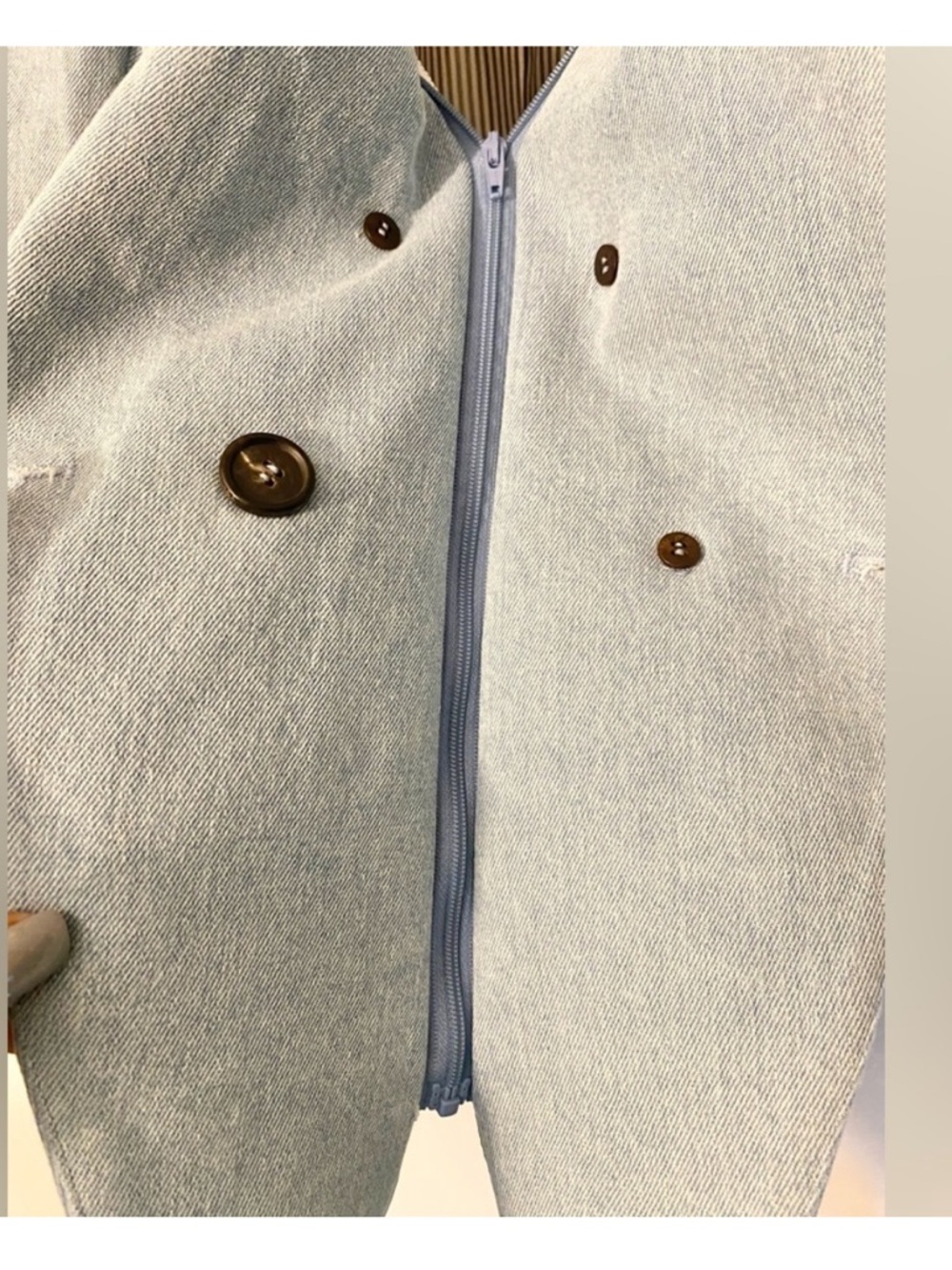 Veronica Beard Miller Dickey Denim double-breasted blazer (Size 0) PTP 17.5 EUC - Picture 4 of 5